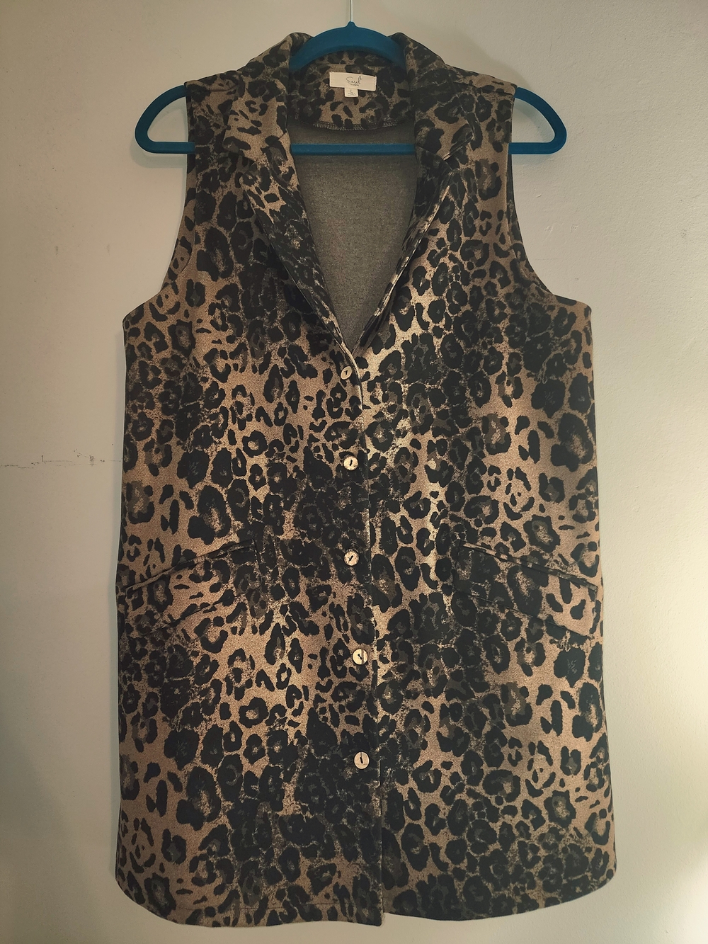 easel Leopard Print Sleeveless Button-Front Tunic - Tan & Black